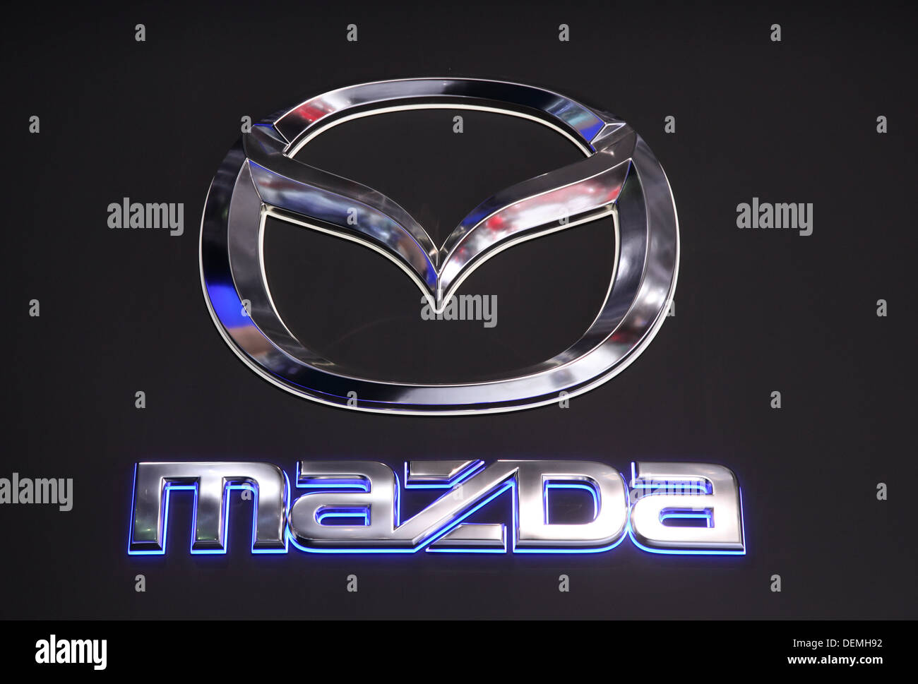 Logo de la société Mazda Banque D'Images