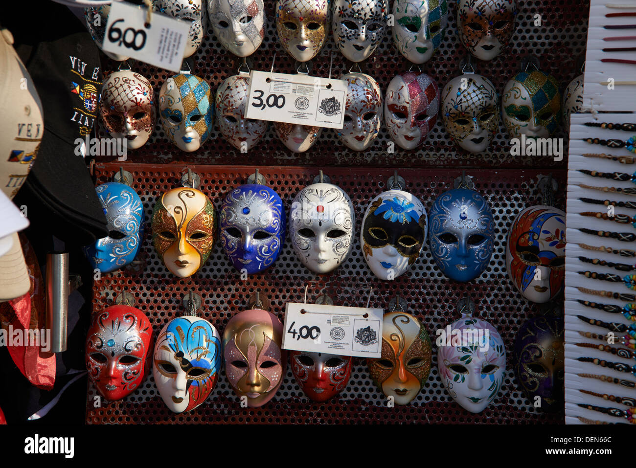 Les masques de carnaval à vendre à Venise Banque D'Images