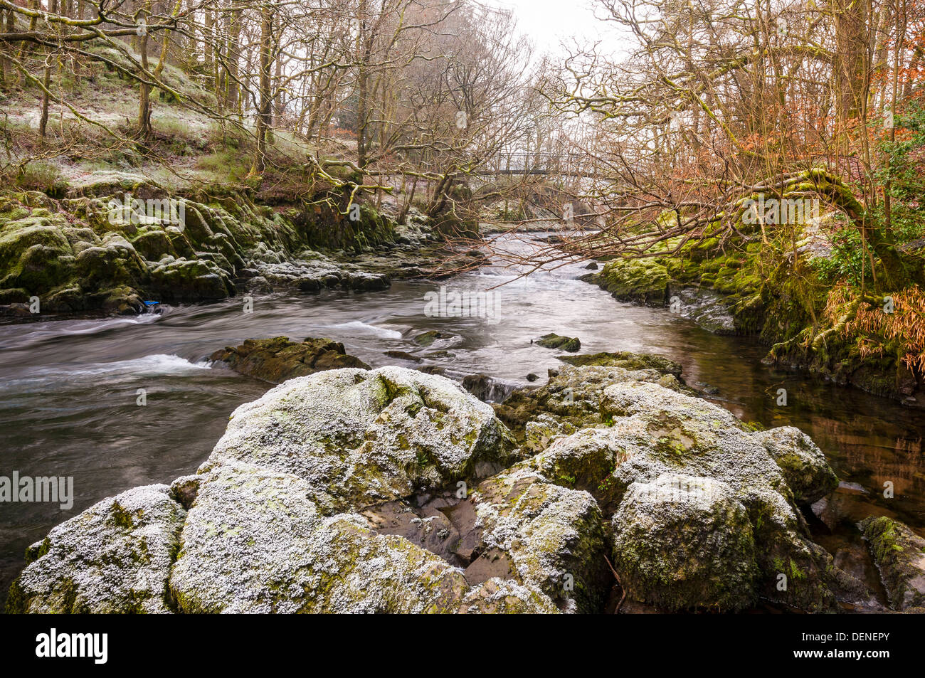L'eau de la rivière brathay,elter, Lake District, Cumbria, Angleterre, Royaume-Uni, Europe Banque D'Images
