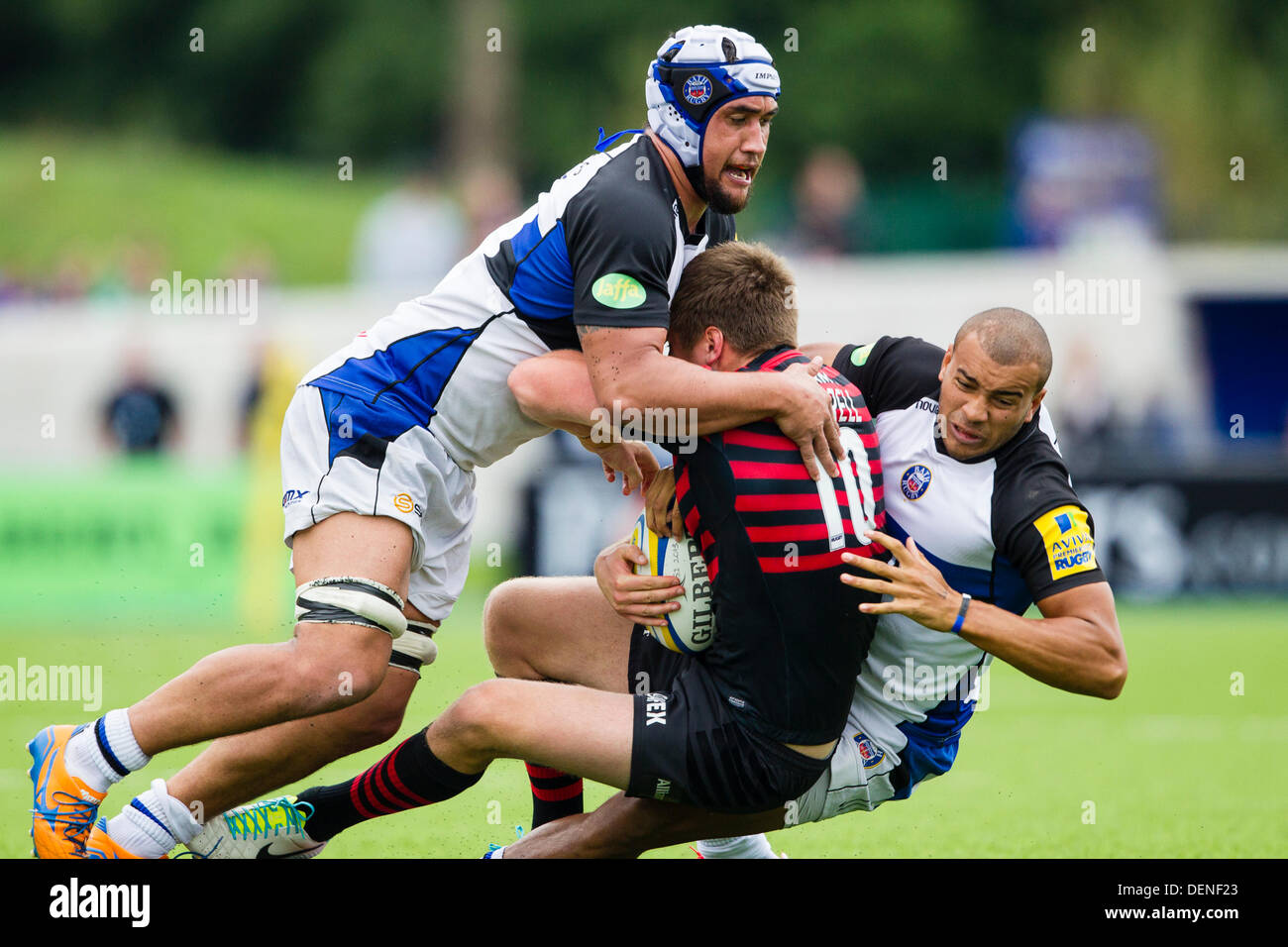 Londres, UK - Dimanche 22 septembre 2013. Au cours de l'action l'Aviva Premiership Round 3 match entre sarrasins et Bath Rugby joué à Allianz Park, Londres Banque D'Images