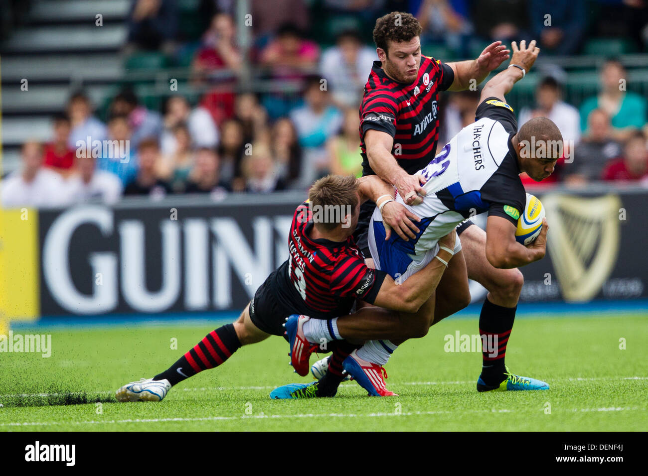 Londres, UK - Dimanche 22 septembre 2013. Au cours de l'action l'Aviva Premiership Round 3 match entre sarrasins et Bath Rugby joué à Allianz Park, Londres Banque D'Images