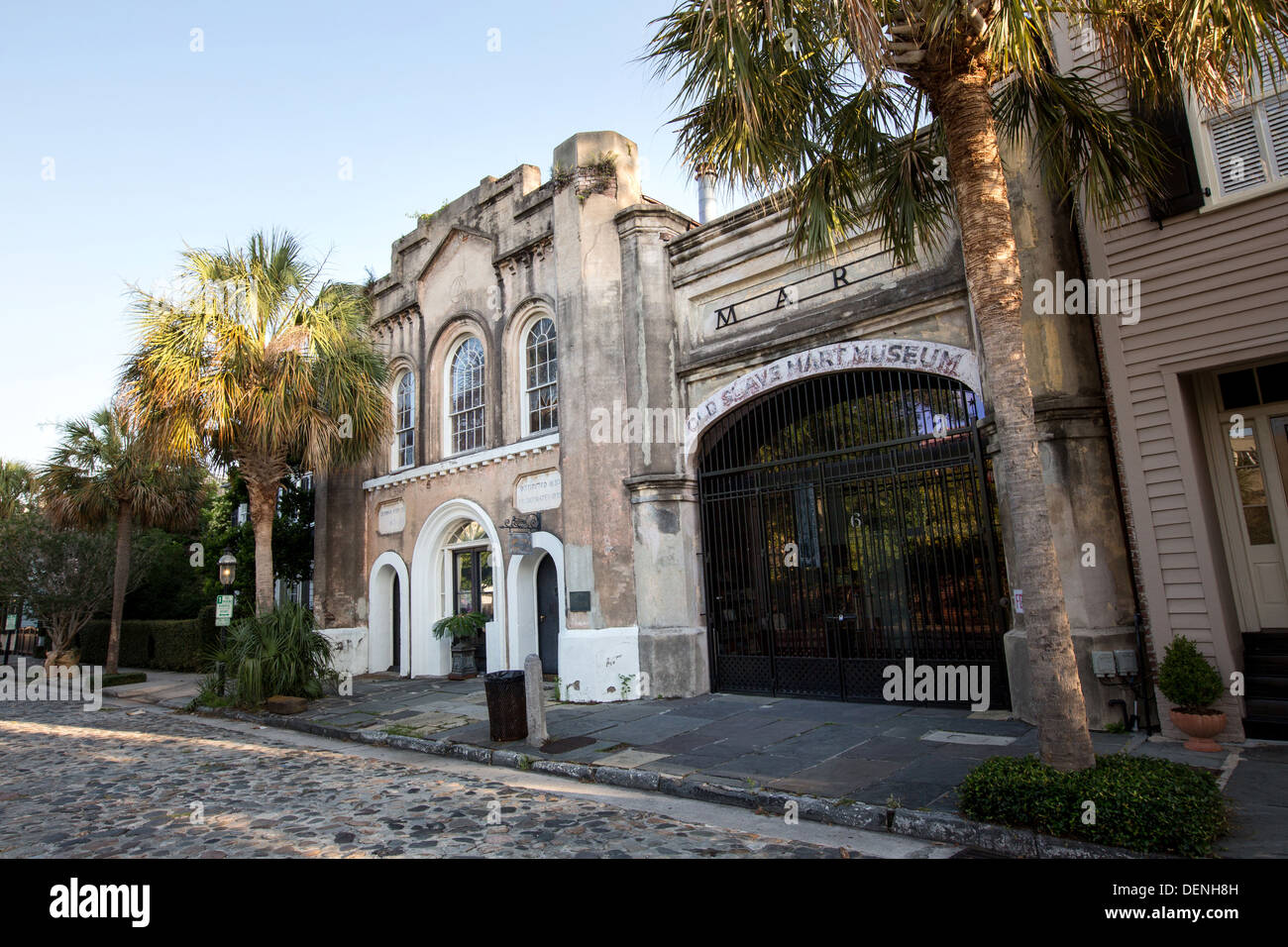 Old Slave Mart Museum sur Chalmers Street à Charleston, SC. Banque D'Images