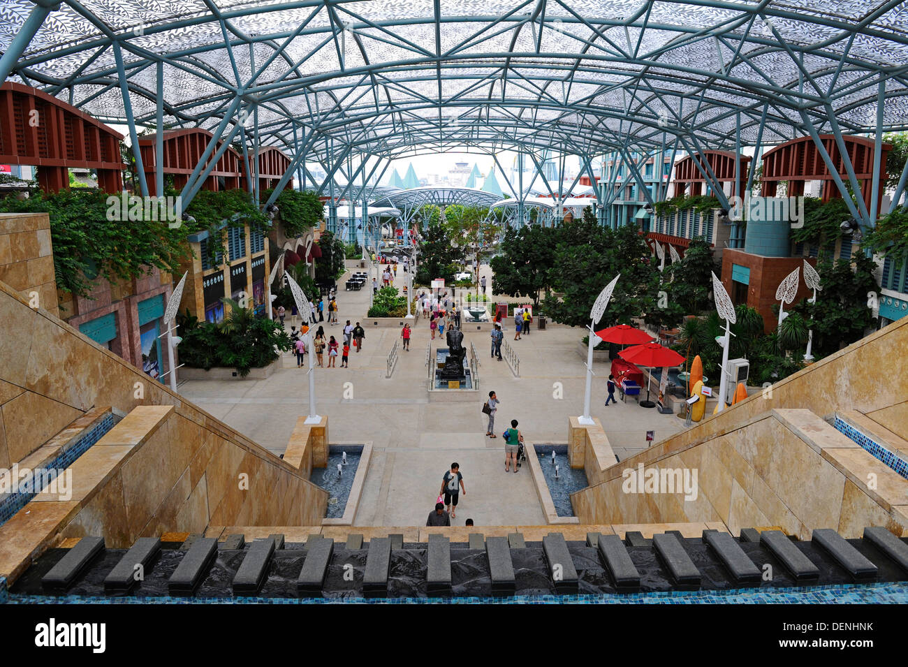 La principale attraction touristique de vacances Hôtel et parc à thème à l'île de Sentosa, Singapour Banque D'Images La principale attraction touristique de vacances Hôtel et parc à thème à l'île de Sentosa, Singapour Banque D'Images