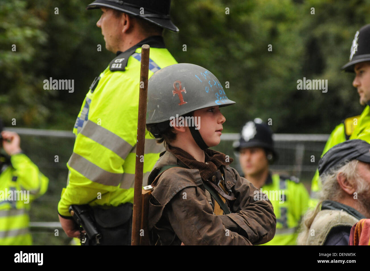 Balcombe, West Sussex, UK. 22 août, 2013. Rory Rush à l'extérieur entrée site Cuadrilla.Photo prise à 'Tapis à Balcombe 3" le dimanche 22 septembre à l'extérieur de la Cuadrilla site. La fracturation anti écologistes protestent contre les forages d'essai par Cuadrilla sur le site de West Sussex qui pourraient mener à la processus de fracturation controversée. Crédit : David Burr/Alamy Live News Banque D'Images