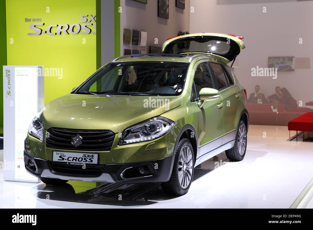 Suzuki S-Cross SX4 à la 65ème IAA de Francfort, Allemagne, le 17 septembre, 2013 Banque D'Images