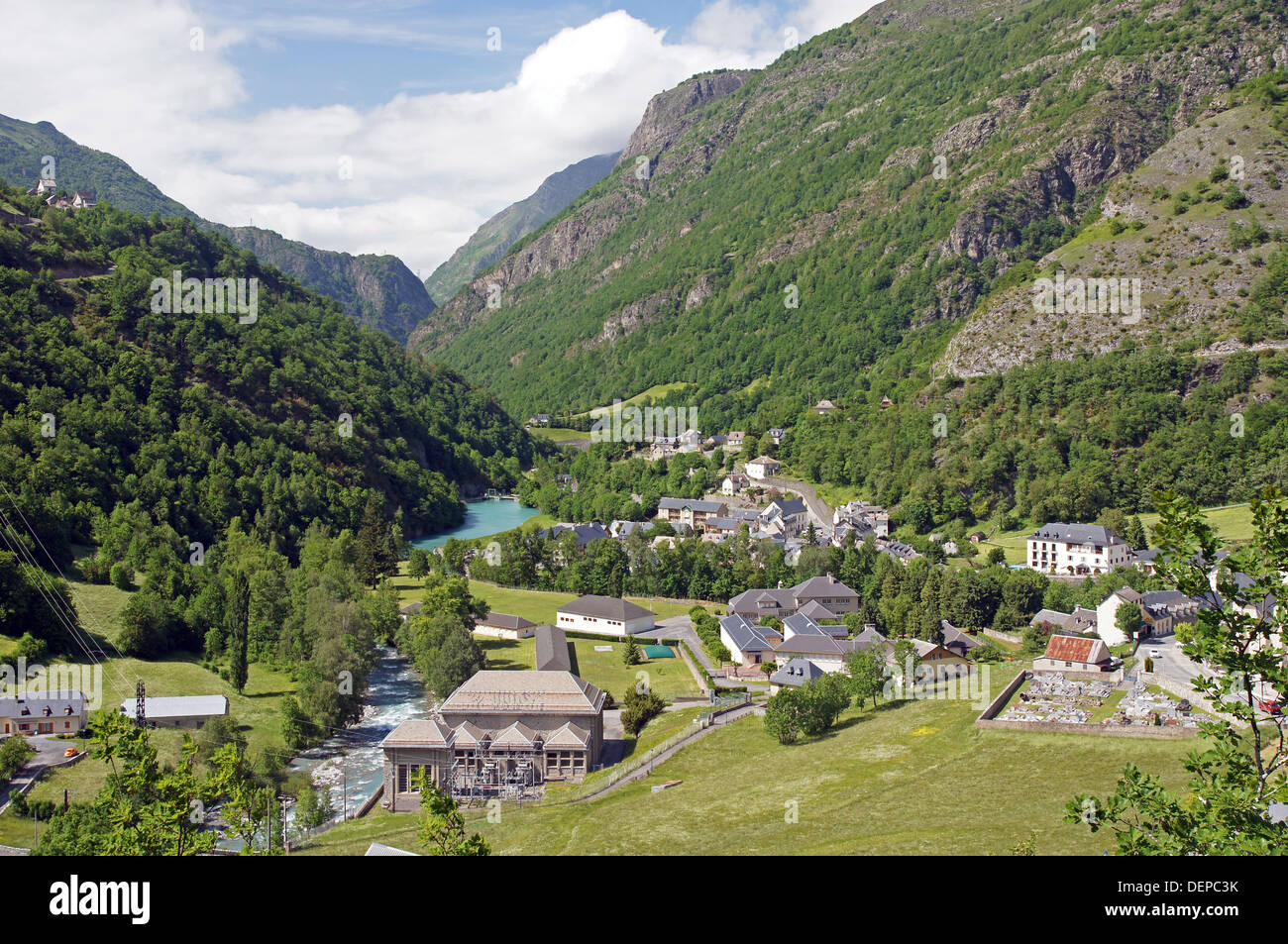 La petite ville de Font-romeu Pyrénées françaises Banque D'Images