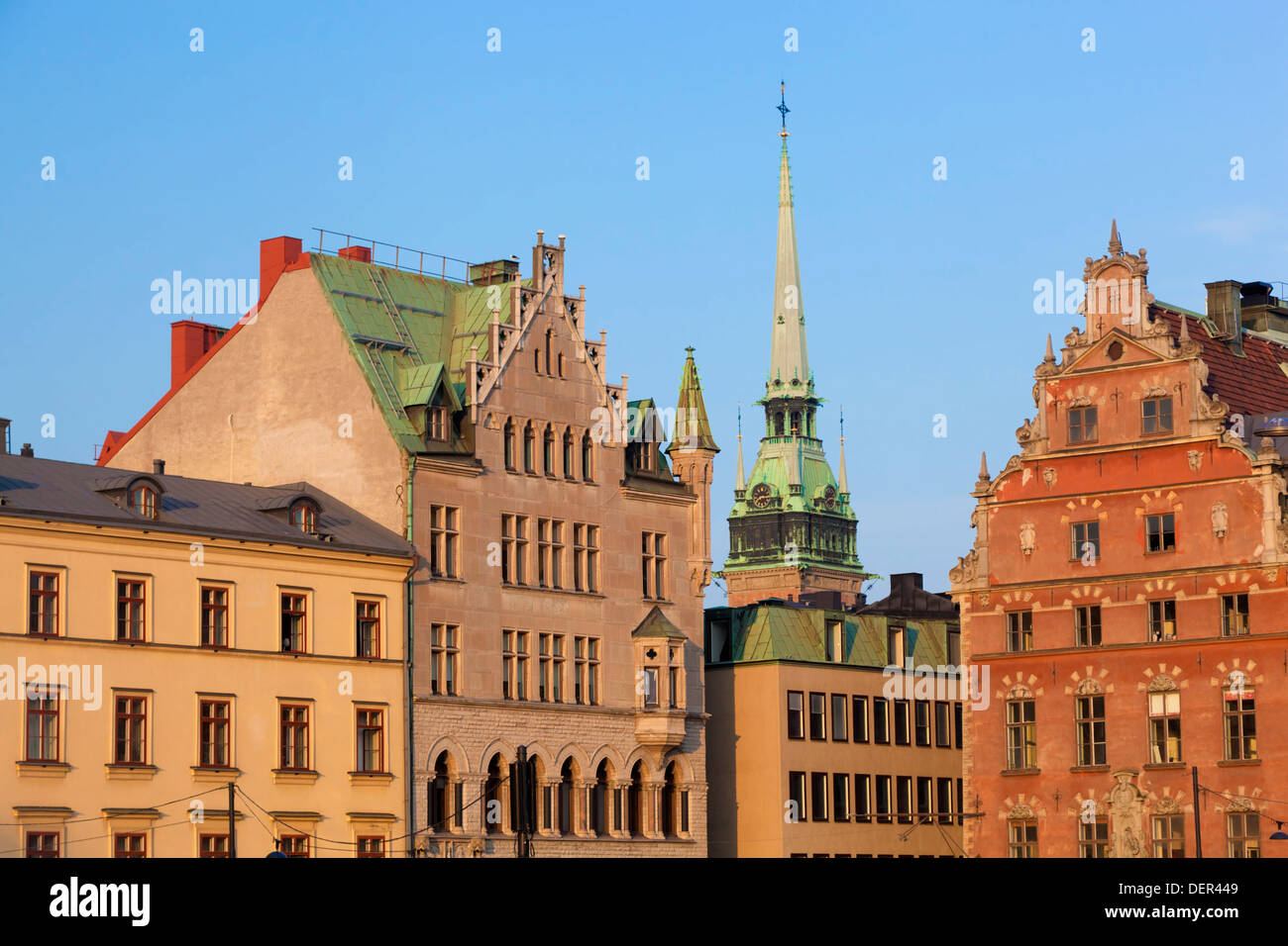 Les bâtiments de la vieille ville dans le quartier de Gamla Stan, Stockholm, Suède. Banque D'Images