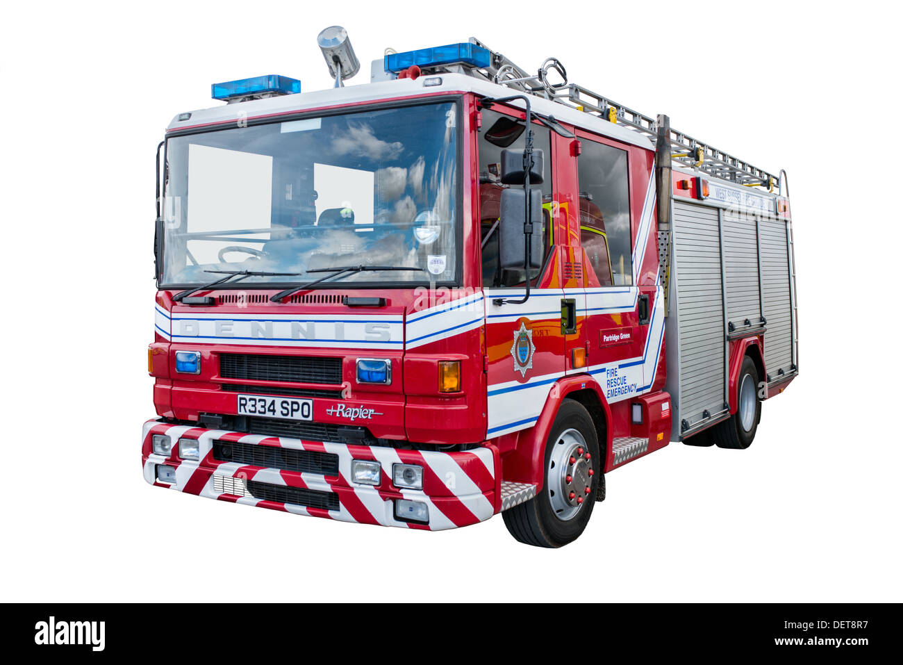 Une coupe d'un British Dennis Rapier red fire engine utilisé par le West Sussex fire brigade,UK Banque D'Images