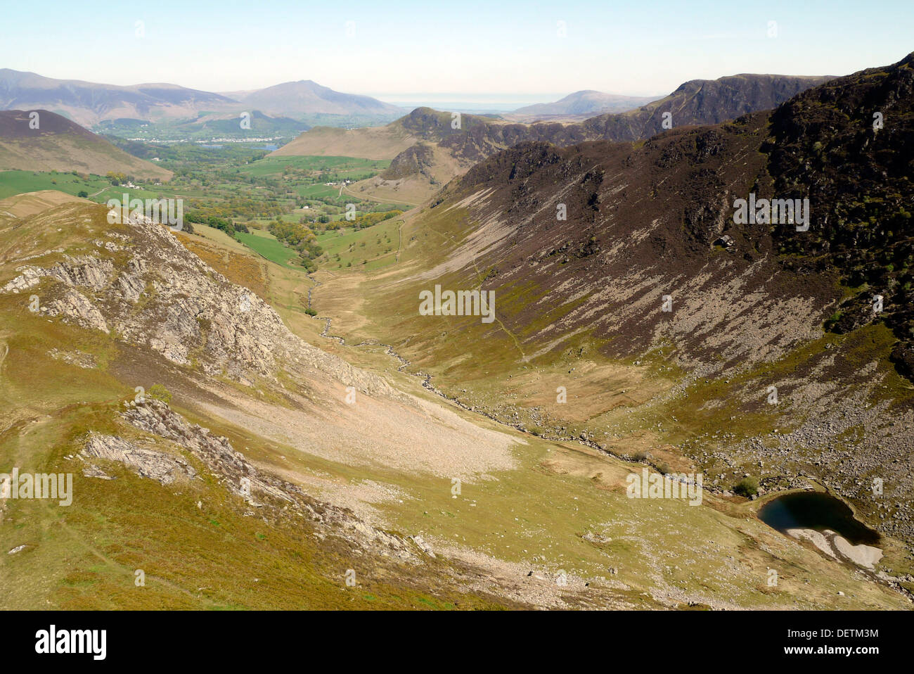 Avis de Dale Head près de Buttermere avec Dalehead Tarn (en bas à droite), Lake District, England, UK Banque D'Images