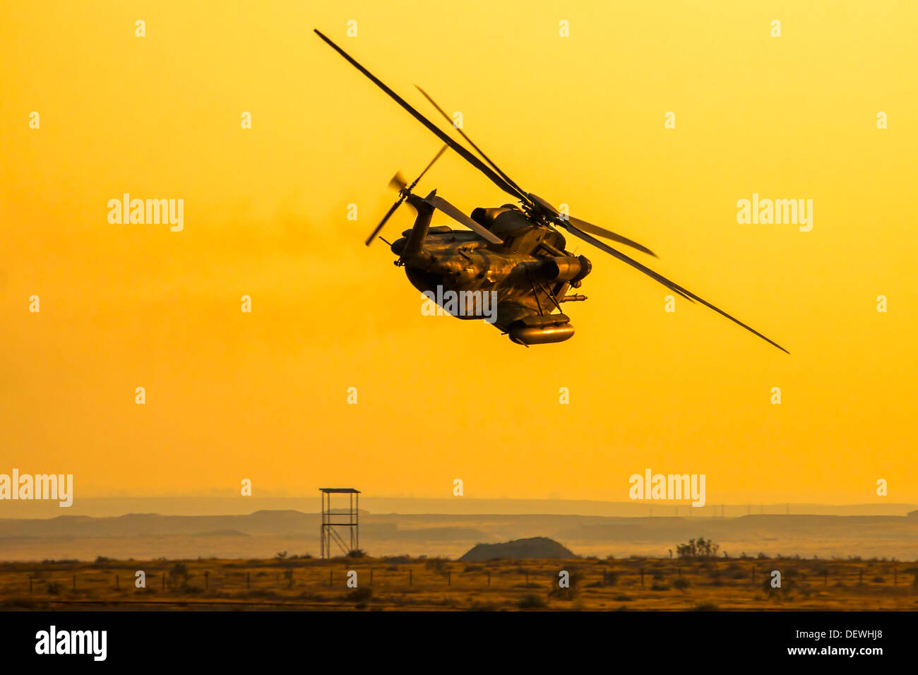 De l'air israélienne (IAF) hélicoptère Sikorsky CH-53 en vol Banque D'Images