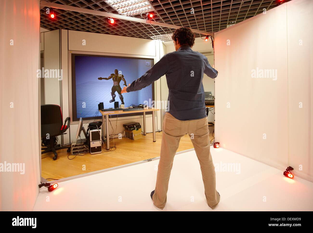 Markerless Système de capture de mouvement, l'animation 3D et des environnements virtuels interactifs, Vicomtech-IK4 l'interaction visuelle et Banque D'Images