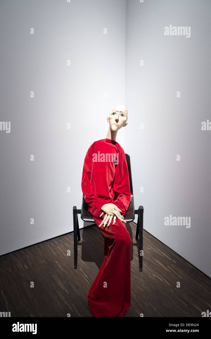 Exposition au musée d'art me Collectors Room avec l'Olbricht Foundation art collection à Berlin Allemagne Banque D'Images