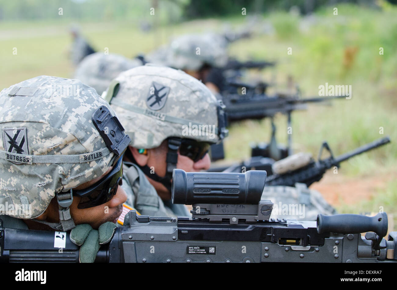 La 48ème Infantry Brigade Combat Team a invité les employeurs de gardes de la Géorgie et de représentants de l'Etat d'assister à un exercice de tir réel interarmes au Fort Stewart au cours de la 48e de l'IBCT Combat exportables (capacité de formation XCTC) rotation. Banque D'Images