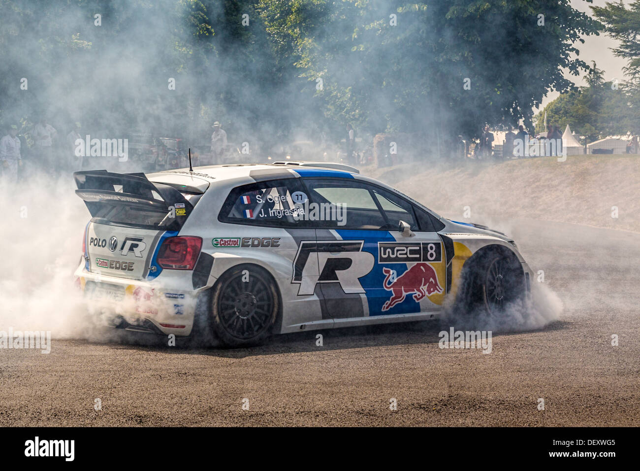2013 Volkswagen Polo R WRC avec chauffeur Carlos Sainz à l'wheelspins 2013 Goodwood Festival of Speed, Sussex, UK. Banque D'Images