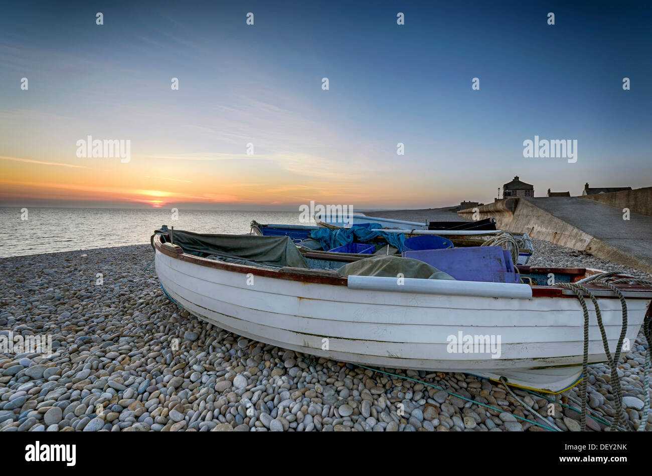 Bateaux à l'anse de Chesil sur Portland Bill dans le Dorset Banque D'Images