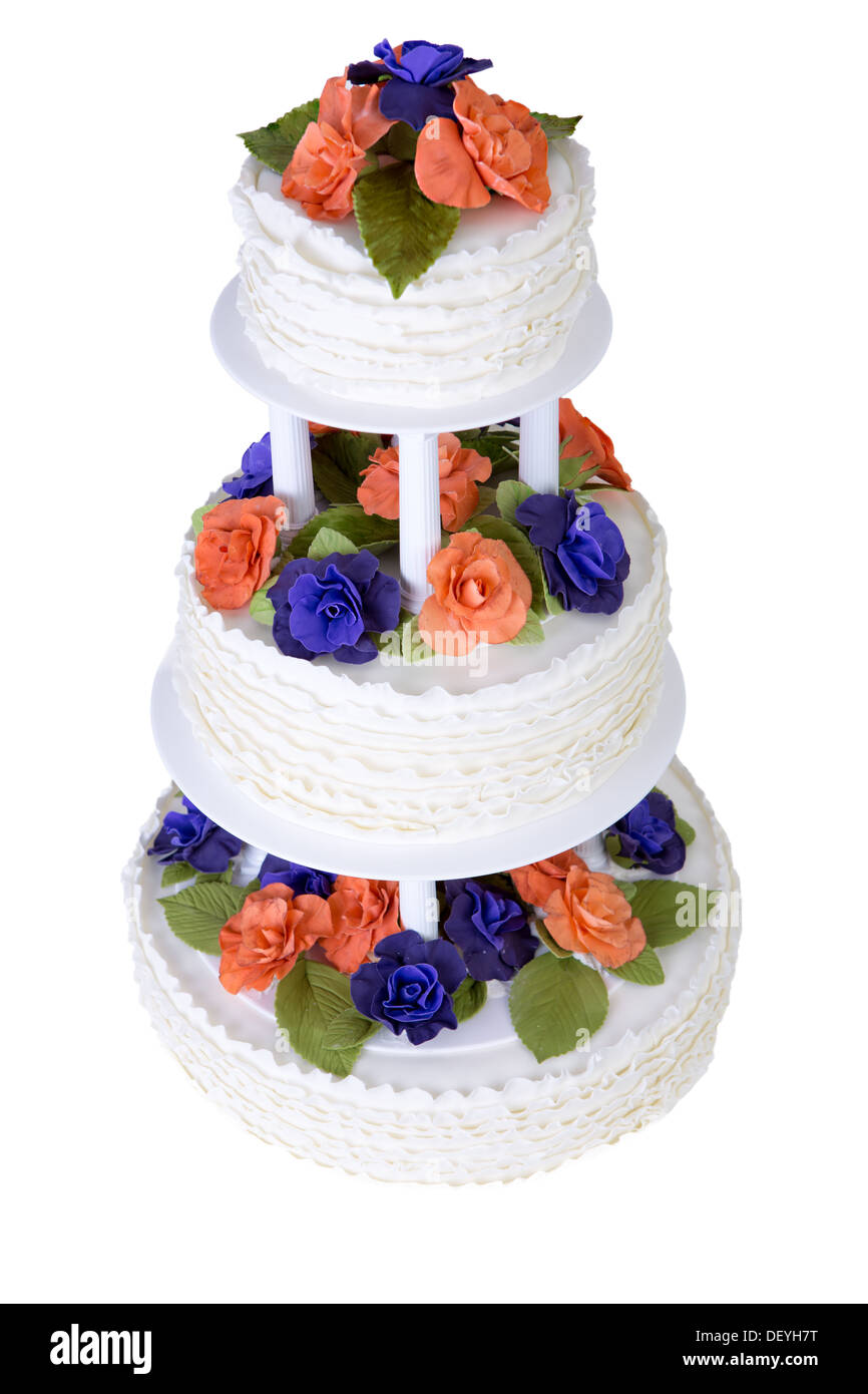 Trois Niveaux Isole Blanc Ebouriffe Gateau De Mariage Decore Avec Des Roses Orange Et Violet Et Feuilles Vertes Photo Stock Alamy Trois Niveaux Isole Blanc Ebouriffe Gateau De Mariage Decore Avec Des Roses Orange Et Violet Et Feuilles Vertes Photo Stock Alamy