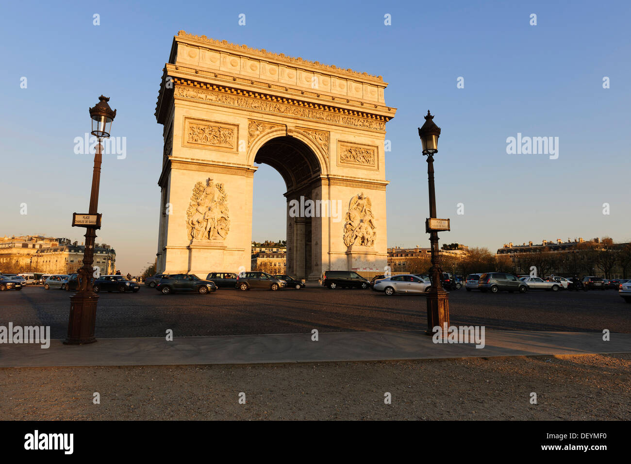 Arc de Triomphe à la Place Charles de Gaulle - Etoile, Paris, Ile-de-France, France Banque D'Images