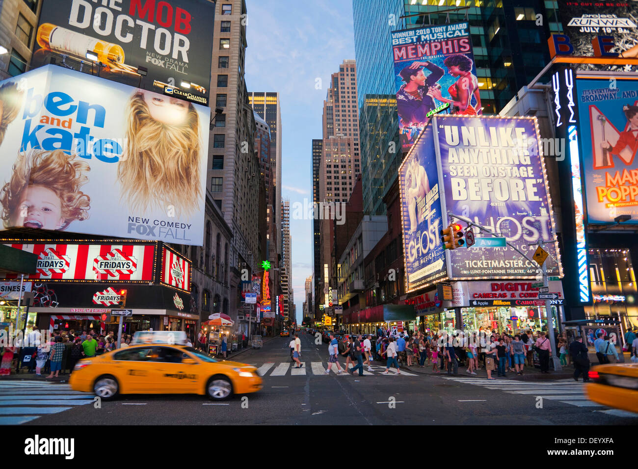 Times Square, Midtown, Theatre District, Manhattan, New York City, USA Banque D'Images