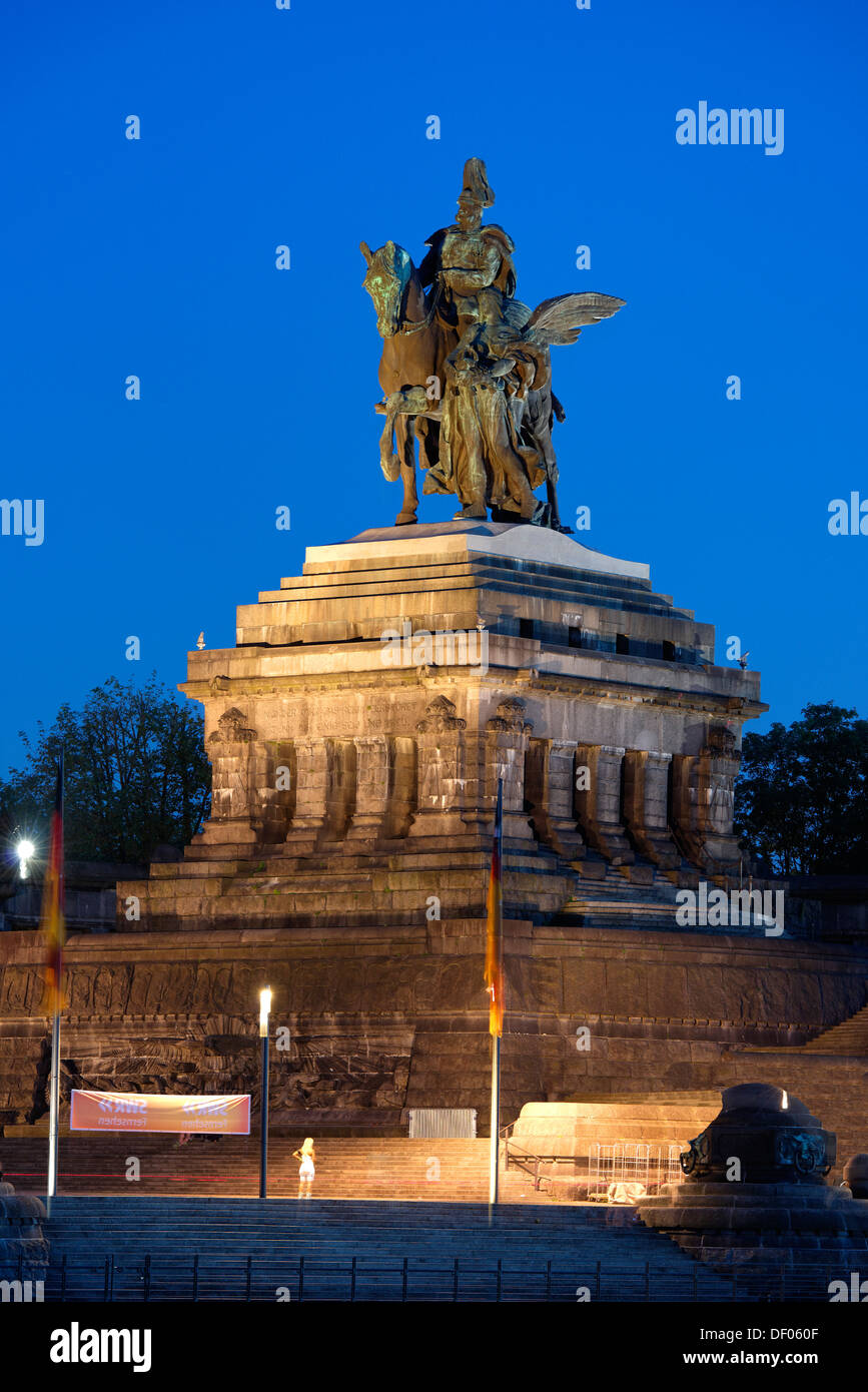 Monument à l'empereur Guillaume I, Deutsches Eck ou coin allemand, Koblenz, Rhénanie-Palatinat, Allemagne Banque D'Images