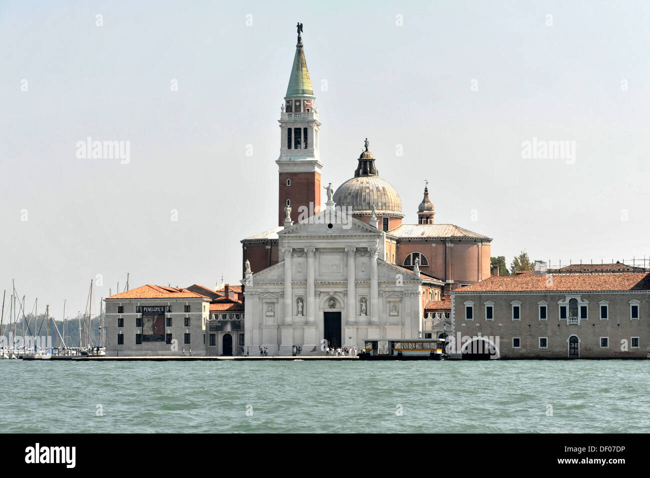 L'île de San Giorgio Maggiore, construit par Andrea Palladio en 1565, l'UNESCO World Heritage site, Venise, Vénétie, Italie, Europe Banque D'Images