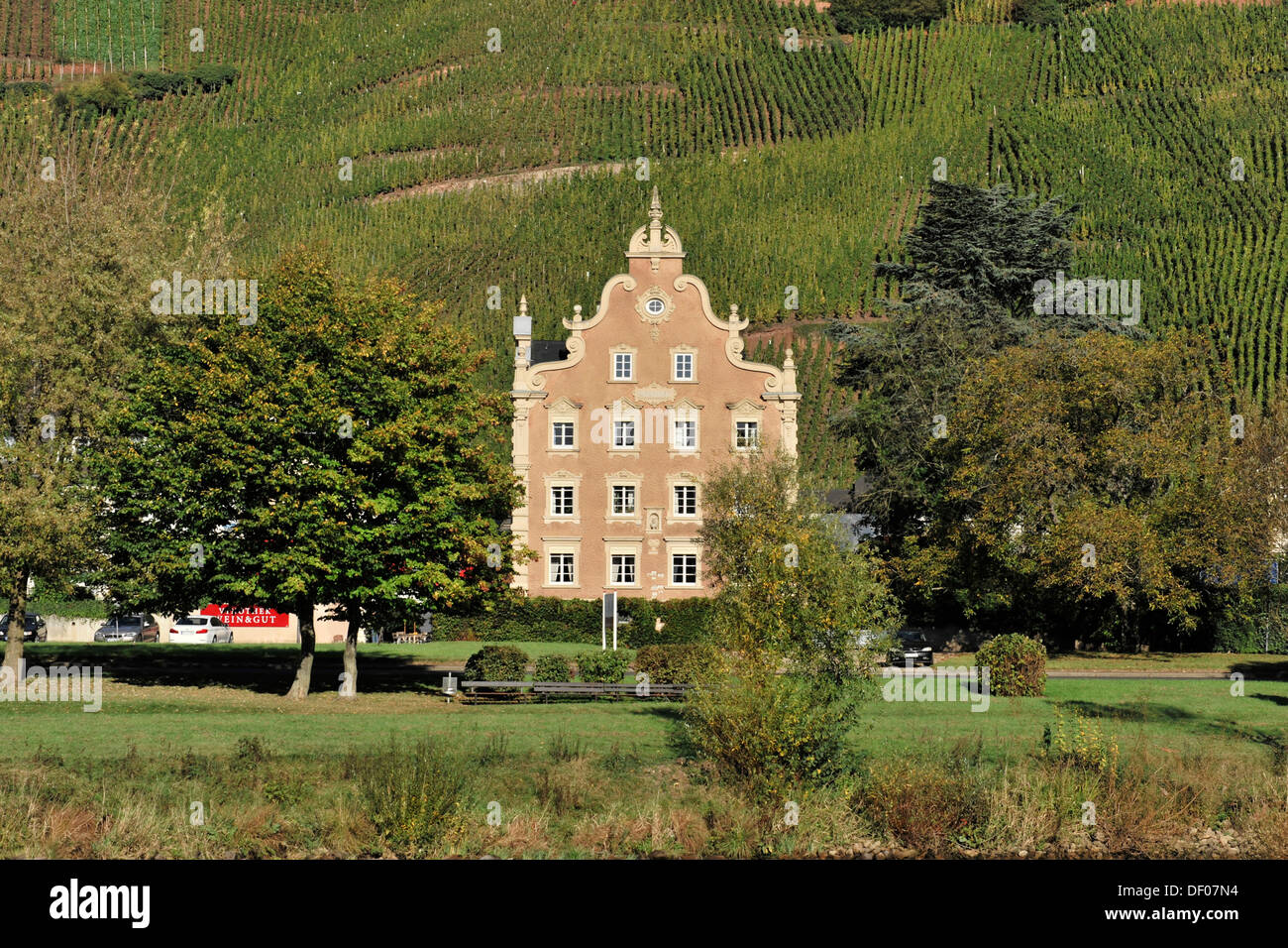 Bâtiment de Moenchhof Uerzig Mosel, région viticole, Rhénanie-Palatinat Banque D'Images
