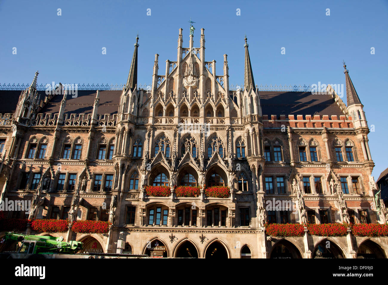 La nouvelle mairie Neues Rathaus sur la place Marienplatz à Munich, Bavière, Allemagne Banque D'Images