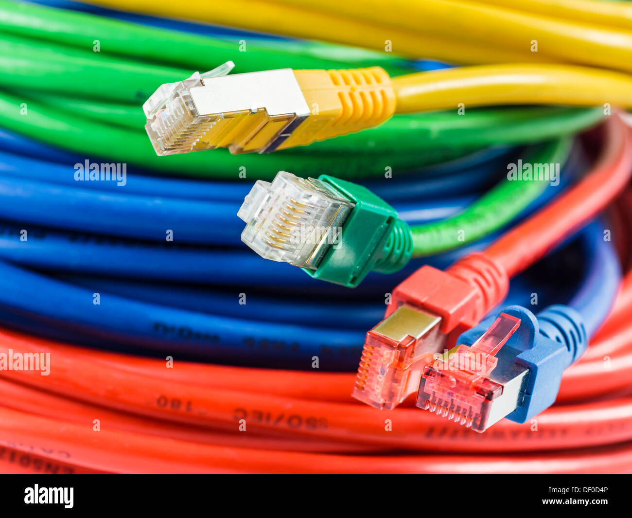 Rj45 cable Banque de photographies et d’images à haute résolution - Alamy