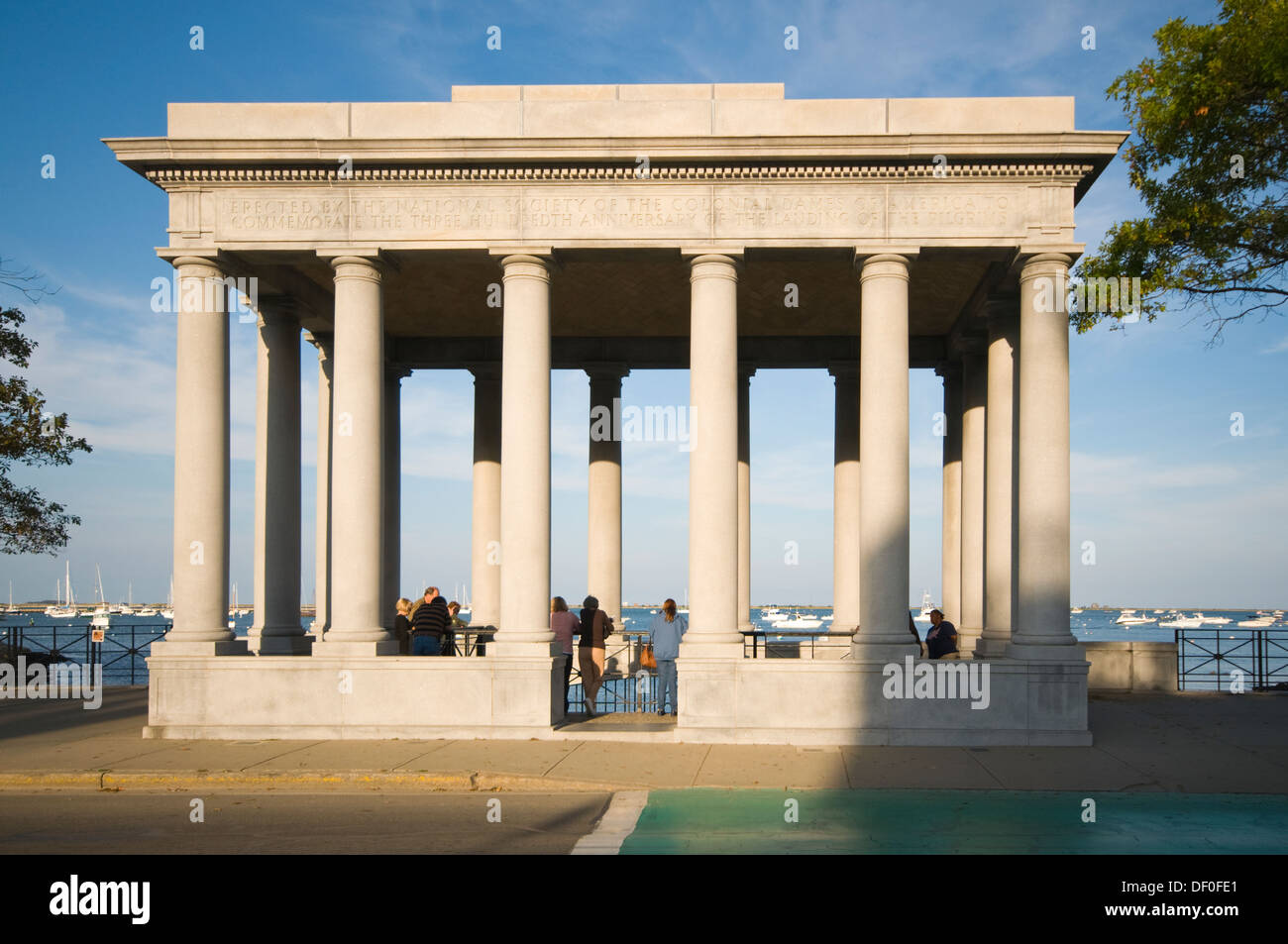 USA, New England, Massachusetts, Plymouth, Pilgrim Memorial State Park, Plymouth Rock Building Banque D'Images