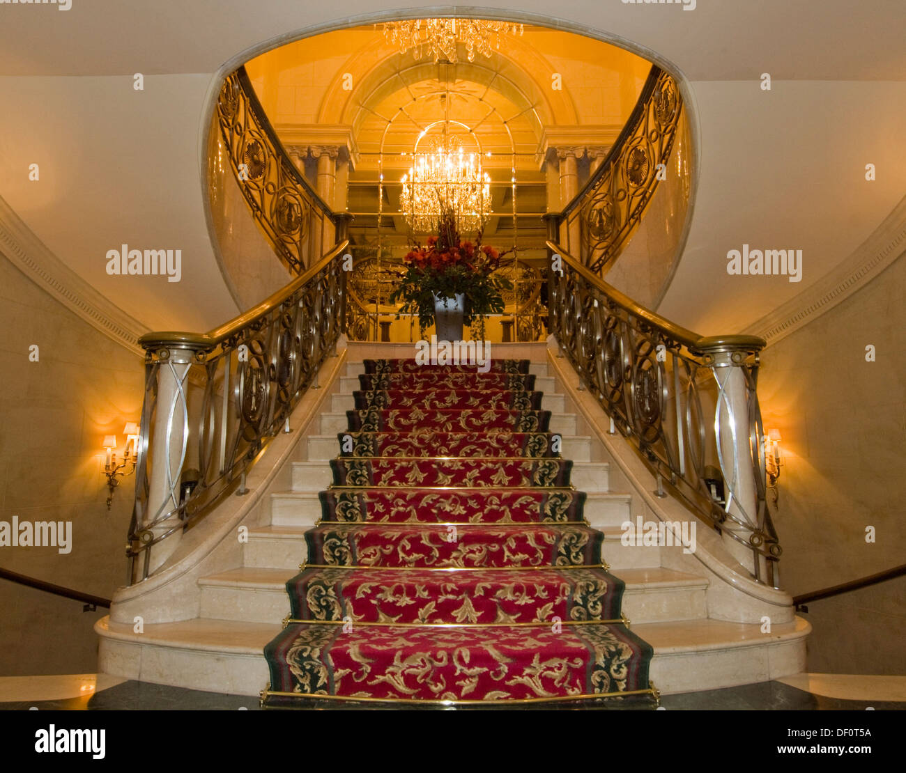 Österreich, Wien 1, Grand Hotel, Kärntner Ring 9, grand escalier dans le hall Banque D'Images