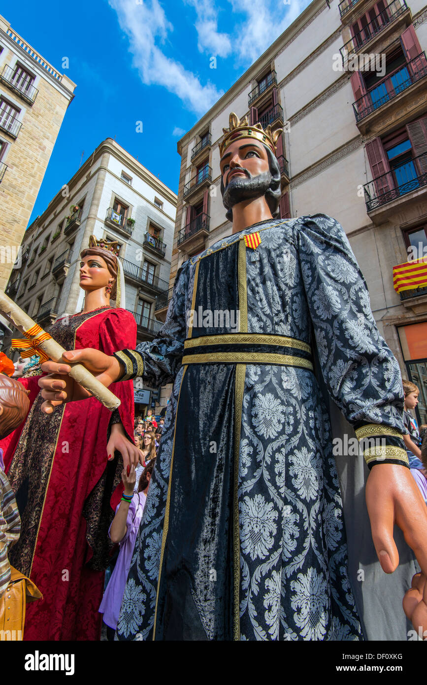 Les Gegants (Giants) parade de la Plaza San Jaume au cours de la Mercè, festival de Barcelone, Catalogne, Espagne Banque D'Images