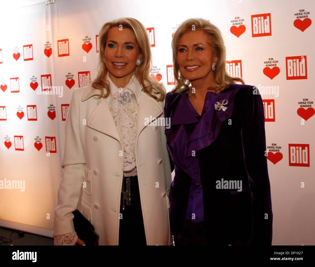 Renate Thyssen-Henne et sa fille Inaara Begum Aga Khan (l-r) au 'coeur' pour les enfants 2007 organisé à Berlin. Banque D'Images