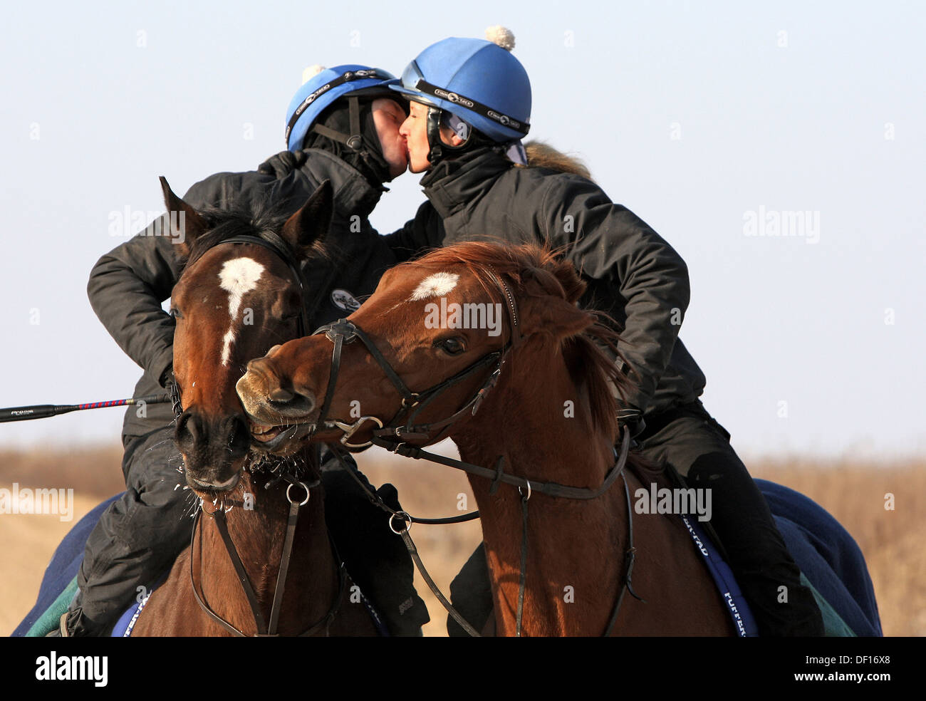 Koenigs Wusterhausen, l'Allemagne, deux baisers à une randonnée Banque D'Images