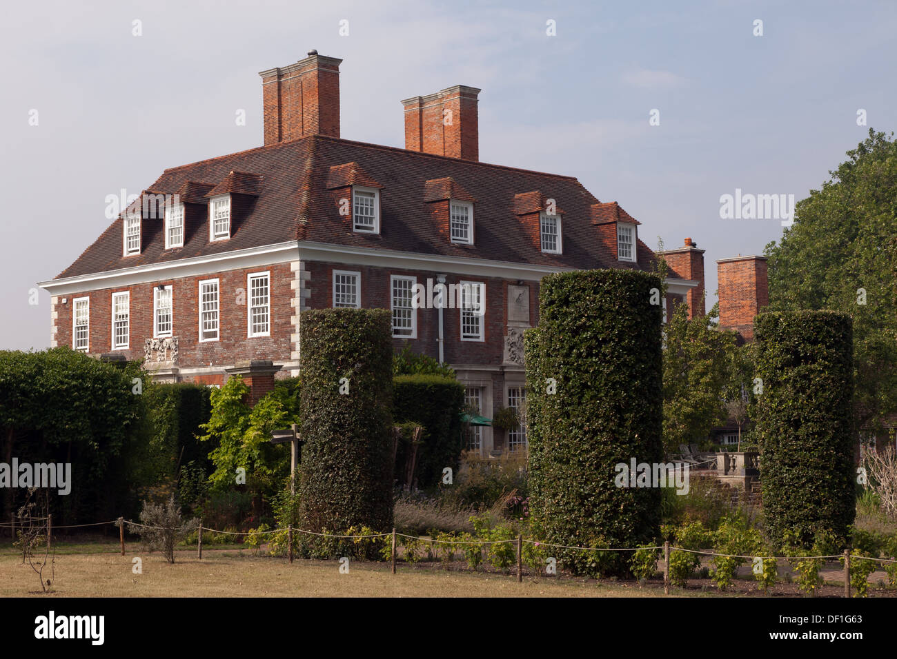 La salutation à Sandwich, un grade I-Manor House conçu par le célèbre architecte Sir Edwin Lutyens. Banque D'Images