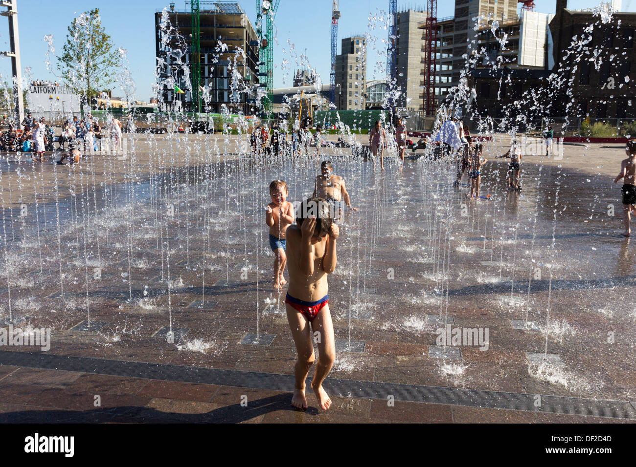 Canicule 2013 - Université des Arts - Campus Central St Martins - Kings Cross Londres - Central Banque D'Images