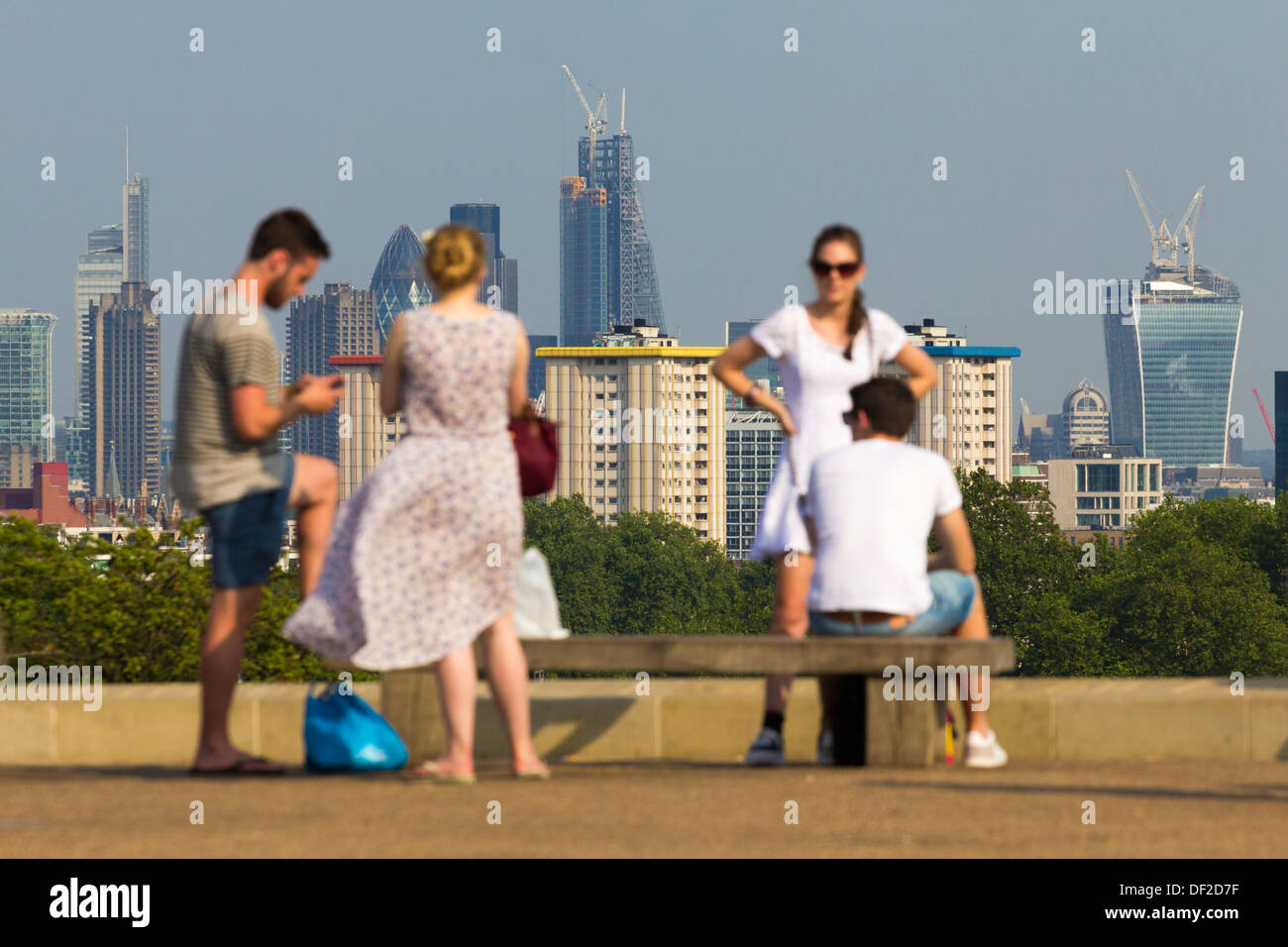 Vue sur toits de Londres de Primrose Hill - Londres Banque D'Images