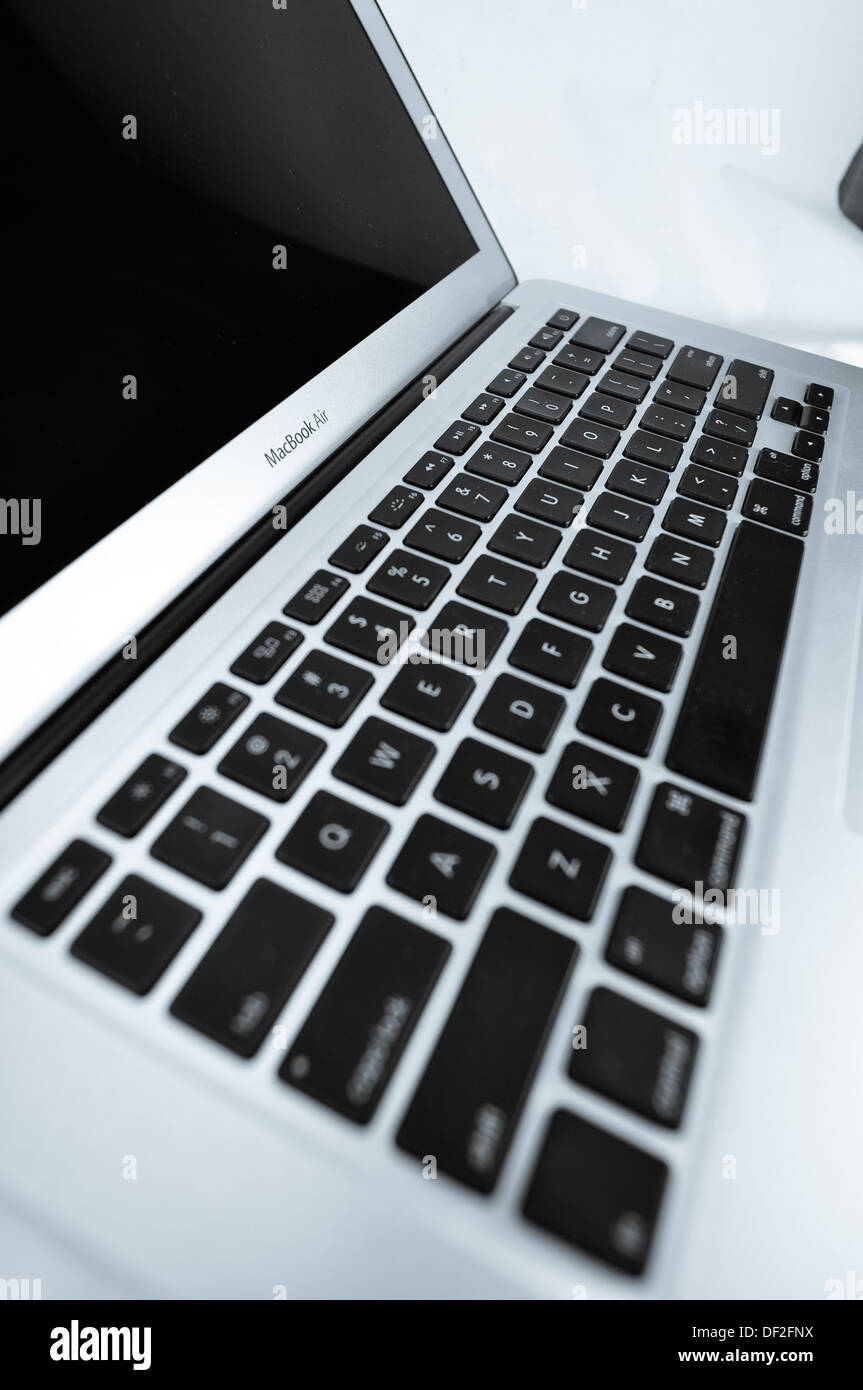 Macbook Air dans différentes d'ossature, le clavier et le côté. Banque D'Images