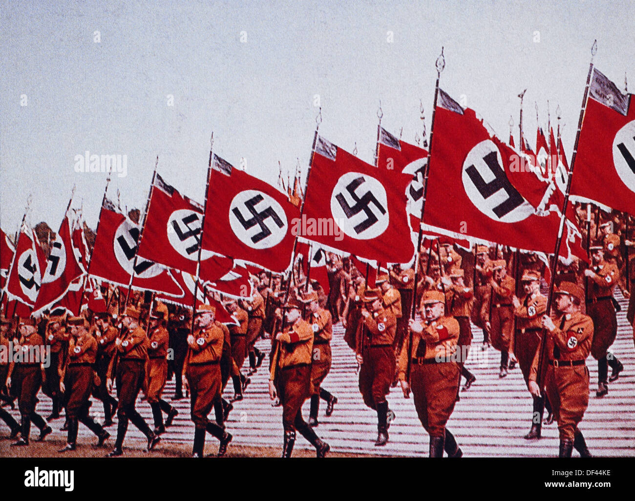 La société allemande troupes lors du rallye, Nürnberg, Allemagne, 1933 Banque D'Images