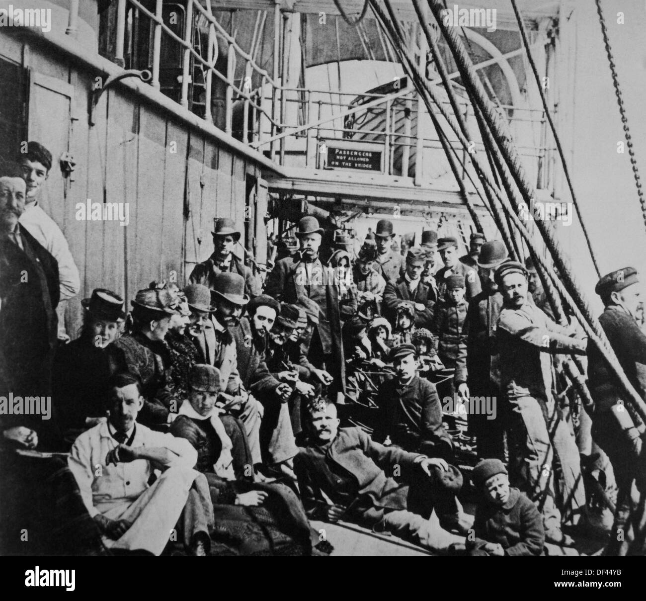 L'entrepont des émigrants de passagers à bord du navire, 1899 Photo
