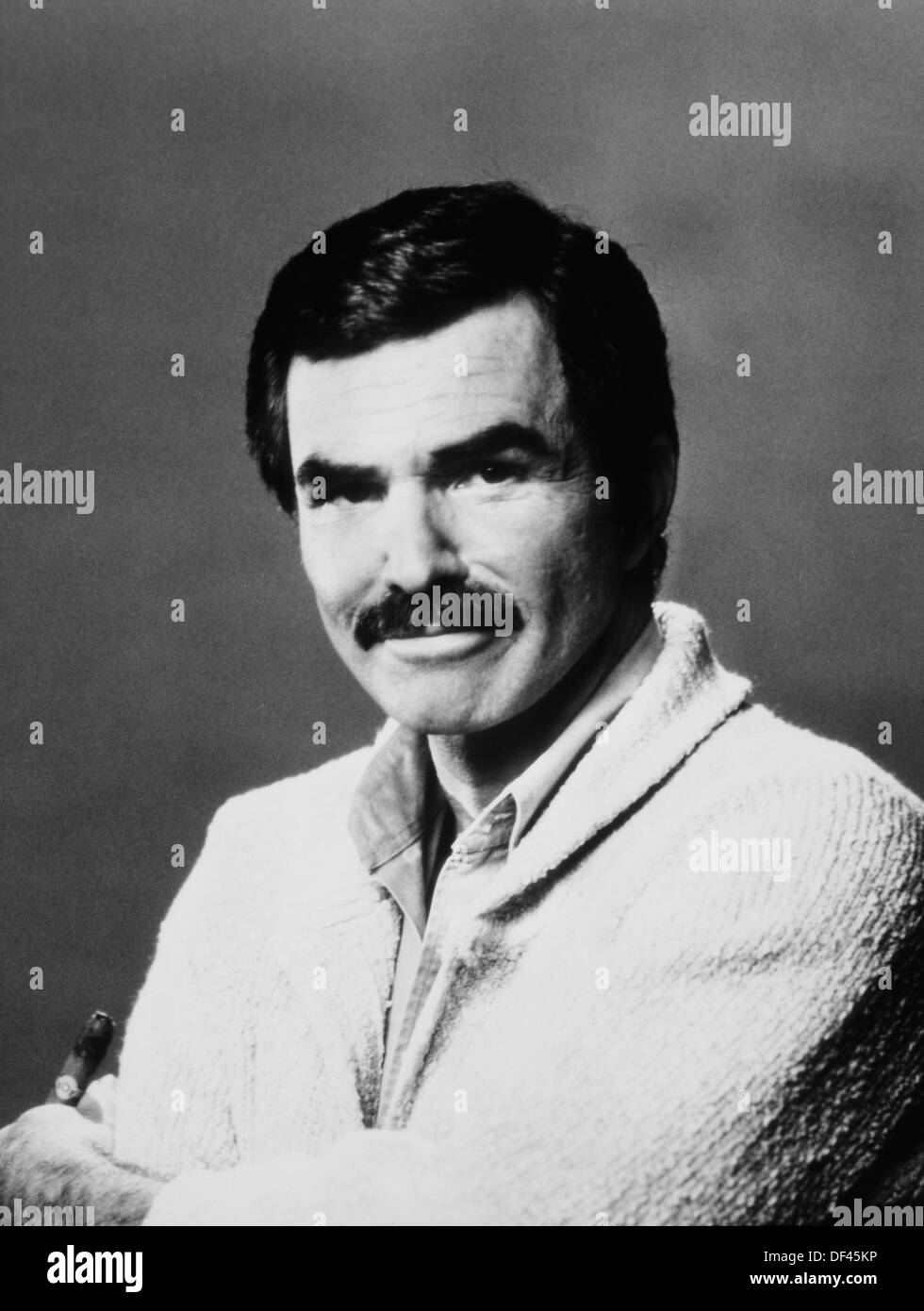 Burt Reynolds, Portrait publicitaire pour le film, 'Switching Satellite', de commutation satellite Inc., TriStar Pictures, 1988 Banque D'Images