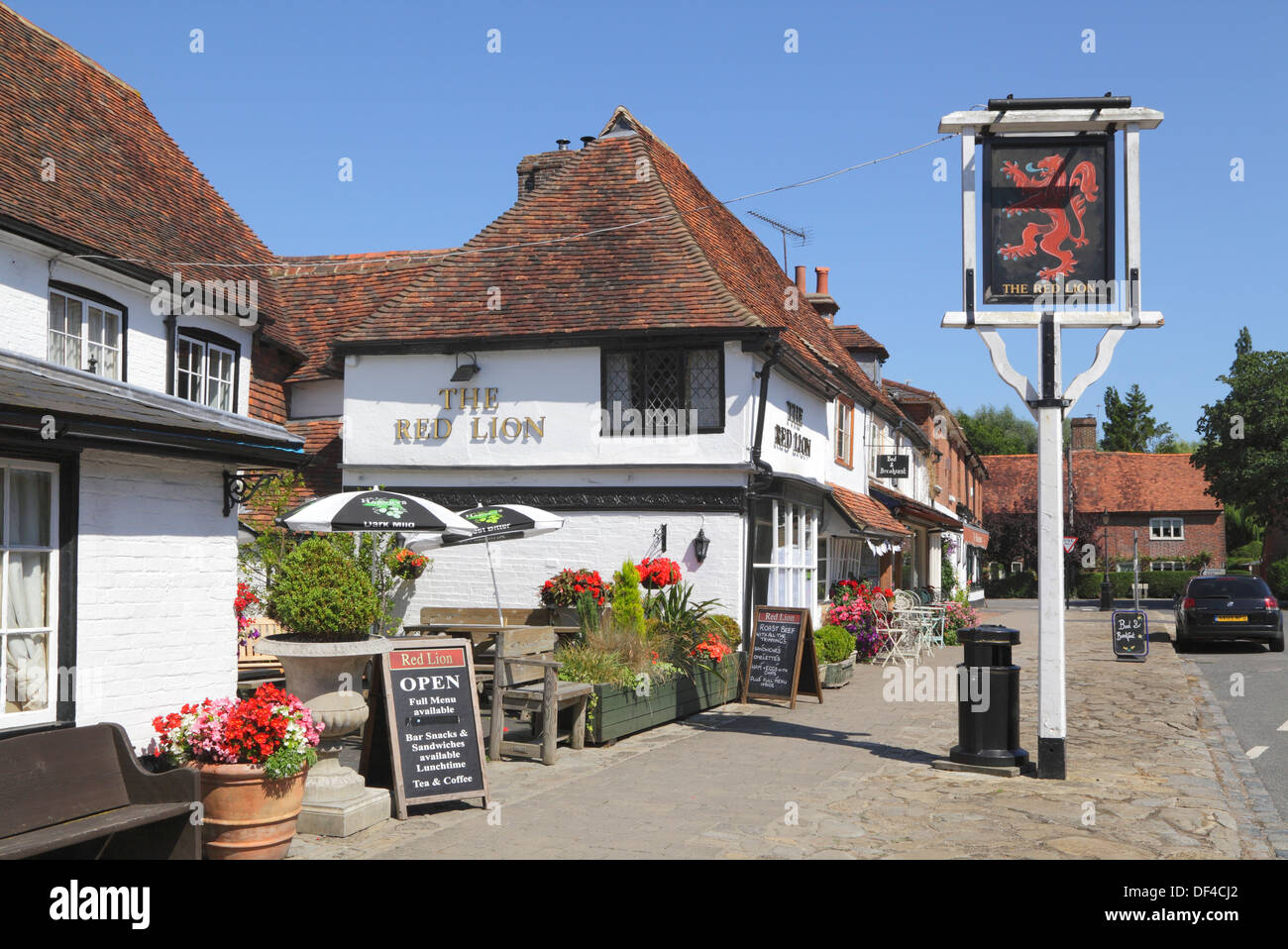 Cranbrook, le Red Lion Pub village et du fournil Tea Rooms Kent, Angleterre, Grande-Bretagne, Royaume-Uni Banque D'Images