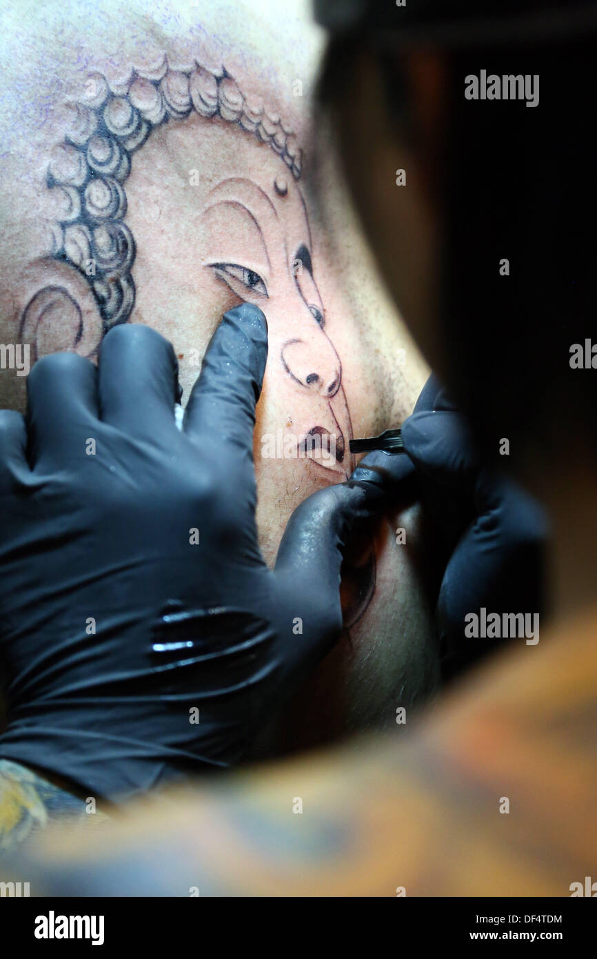 Buddha Tattoo Banque D Image Et Photos Alamy