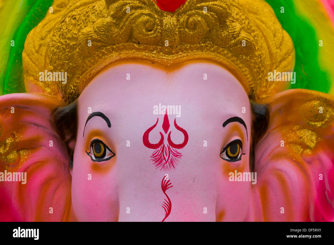 Ganesh sur idoles afficher en vente pendant la fête de Ganesh en Inde Banque D'Images