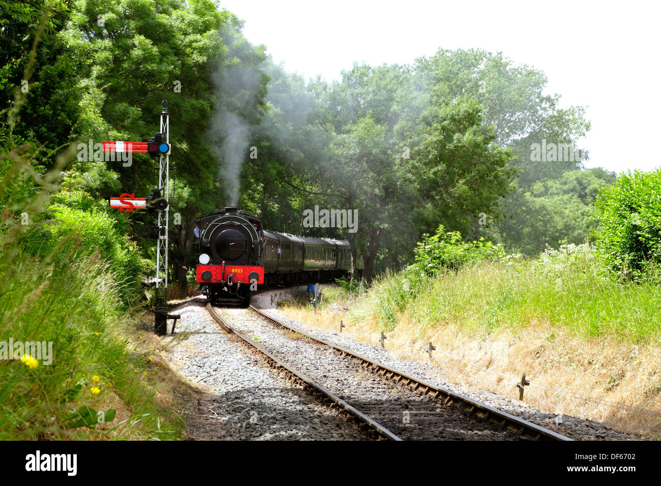 Train à vapeur d'époque proche gare Ashford Kent England UK Banque D'Images