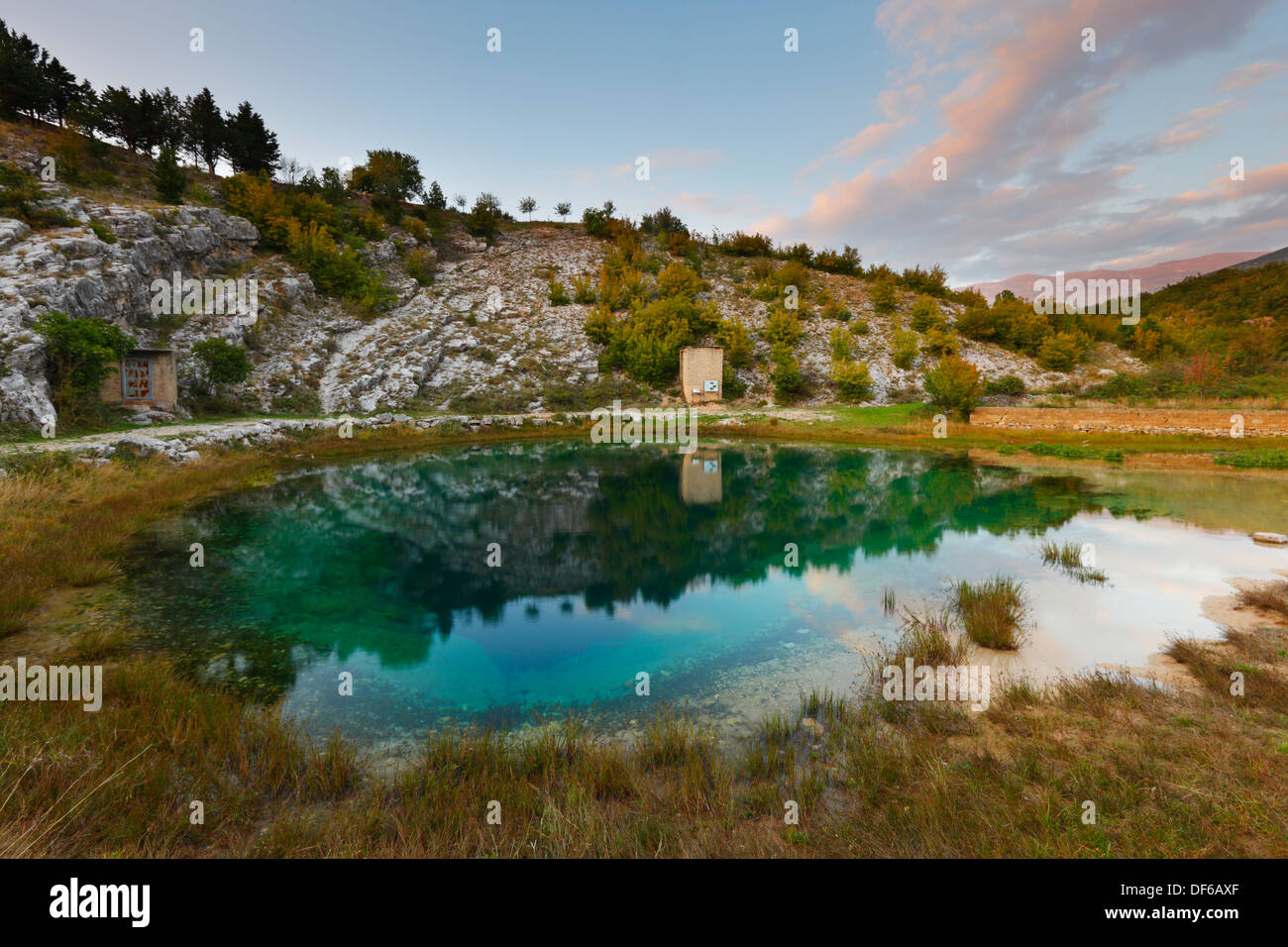 Source de la rivière Cetina en Croatie Banque D'Images