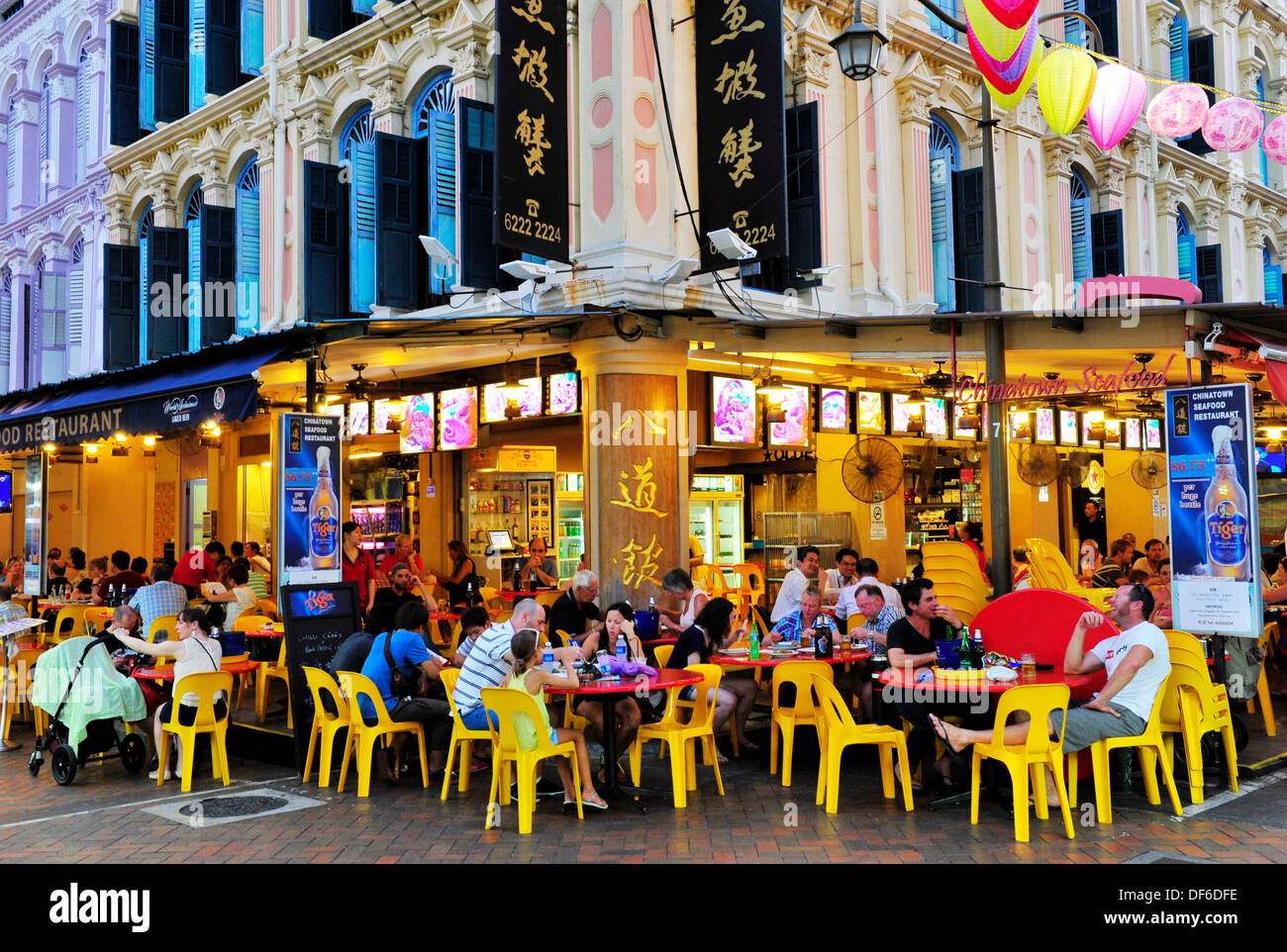 Dîner dans le quartier chinois de Singapour Banque D'Images