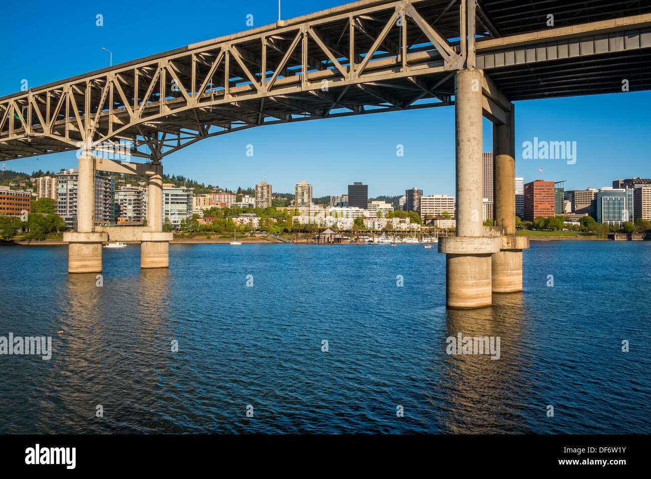 Pont de Marquam, Willamette River et toits de Portland, Portland, Oregon Banque D'Images