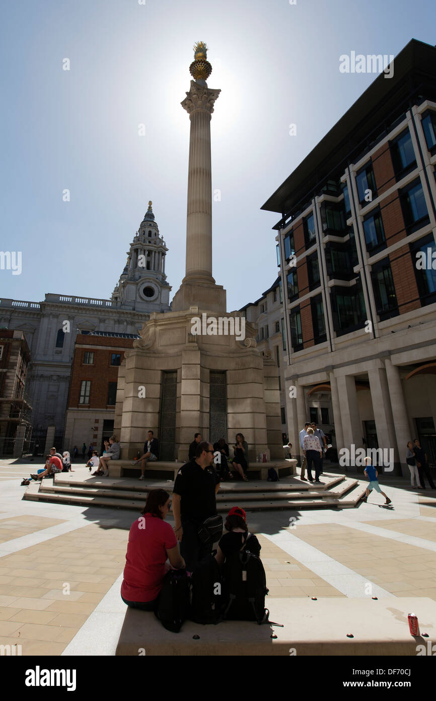 Square Paternoster Square Paternoster, colonne, Londres, Angleterre, Royaume-Uni. Banque D'Images