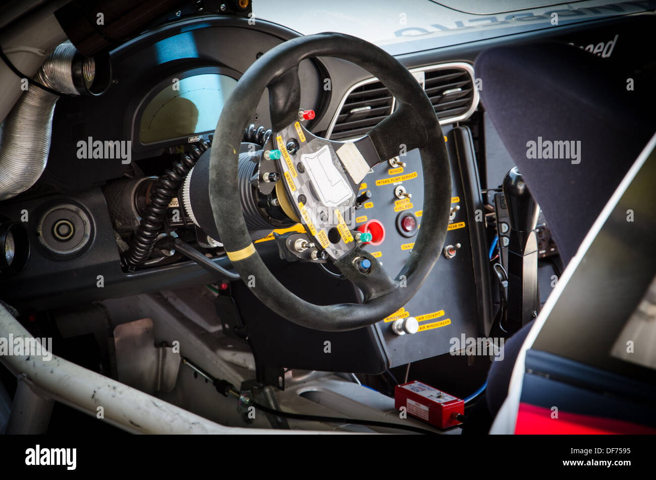 À l'intérieur d'une Porsche 911 GT3 Cup Series Location Banque D'Images