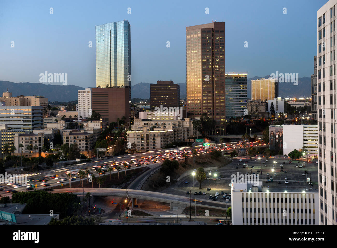 Le centre-ville de Los Angeles l'heure de pointe sur l'autoroute du port Banque D'Images
