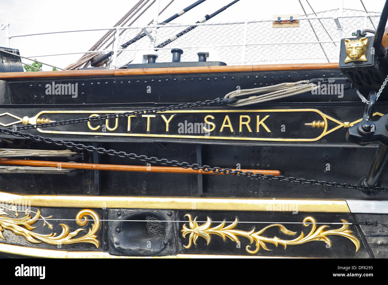 Gros plan de la plaque du constructeur de la célèbre navire, le Cutty Sark, à Maritime Greenwich, London, England, UK Banque D'Images